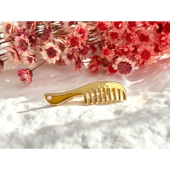 Gold Toned Hair Comb Teeny Tiny Vintage Brooch Pin - Picture 5 of 10